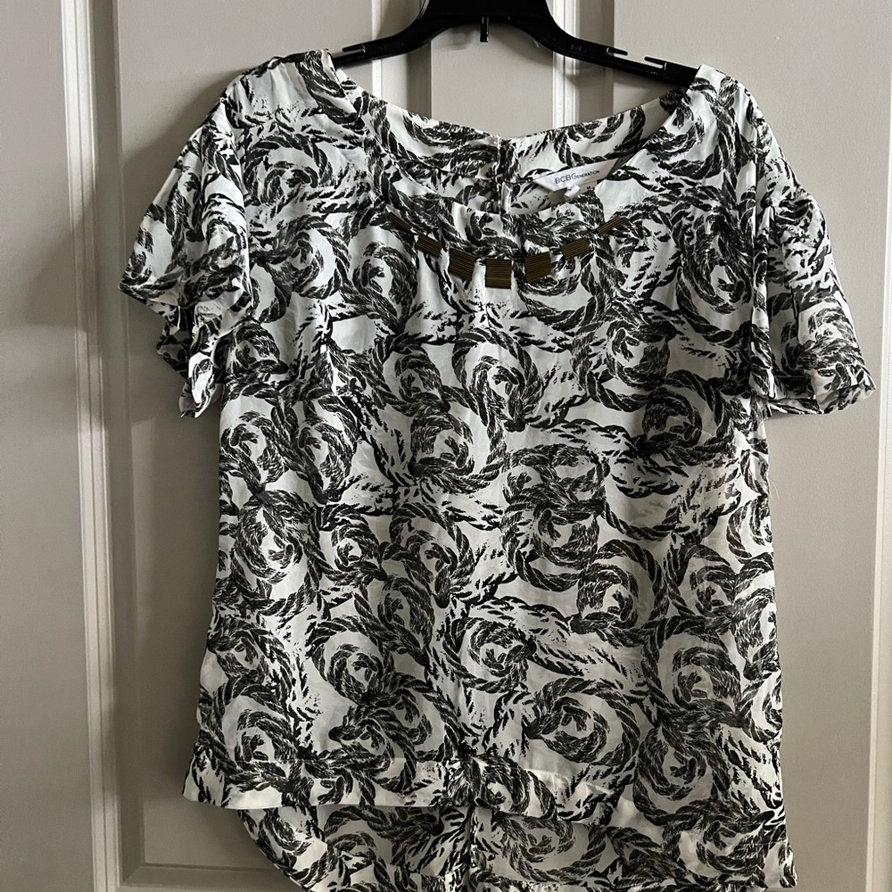 BGBG black and white translucent blouse